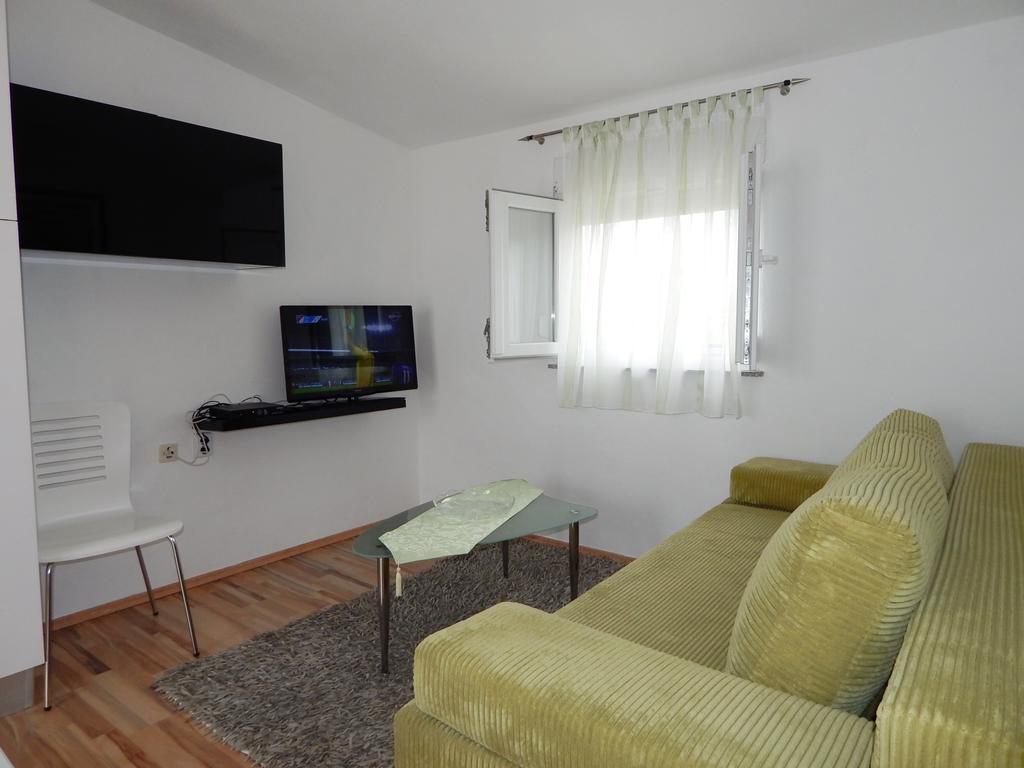 Apartments Nedjeljka Ražanj Eksteriør bilde